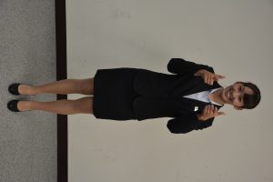 一群穿制服女孩儿们的肉丝高跟培训礼仪1