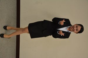 一群穿制服女孩儿们的肉丝高跟培训礼仪1