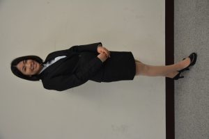 一群穿制服女孩儿们的肉丝高跟培训礼仪1