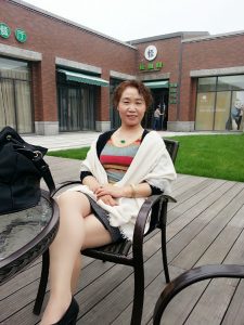 熟妇红土地和姐妹秀腿看质感是穿了肉丝