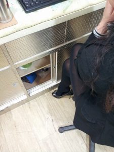 拍一家店铺的老板娘倩嫂的丝袜高跟腿4