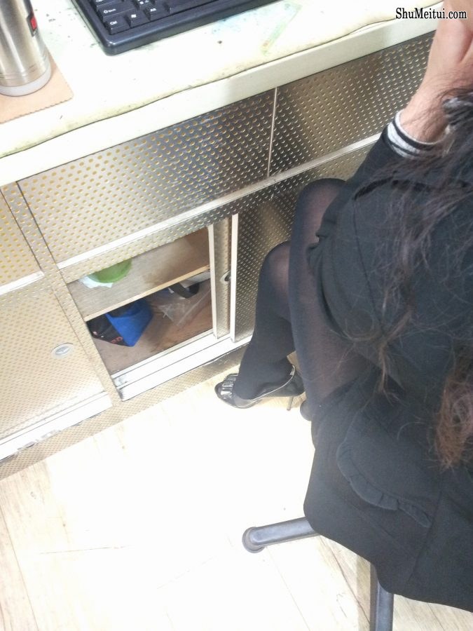 拍一家店铺的老板娘倩嫂的丝袜高跟腿4[第40张/共54张]