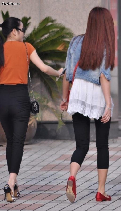 身材正点的细高跟少妇[第8张/共10张]