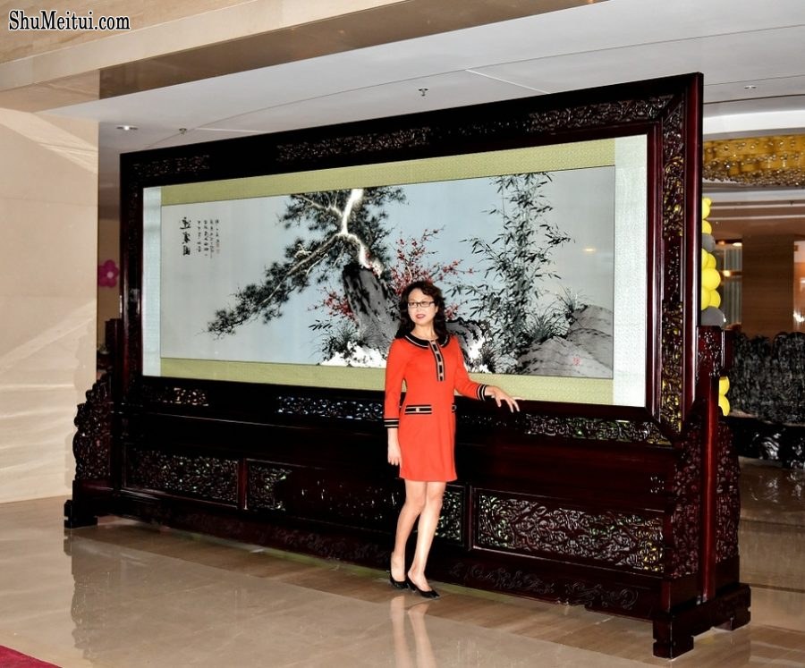 戴眼镜的高个子成熟阿姨短裙高跟入住豪华酒店[第22张/共25张]