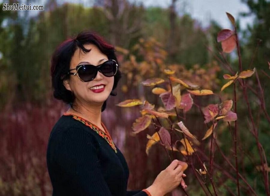 温暖阿姨黑丝袜靴子外拍2[第14张/共34张]