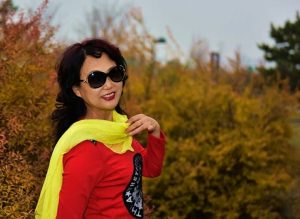 温暖阿姨黑丝袜靴子外拍2