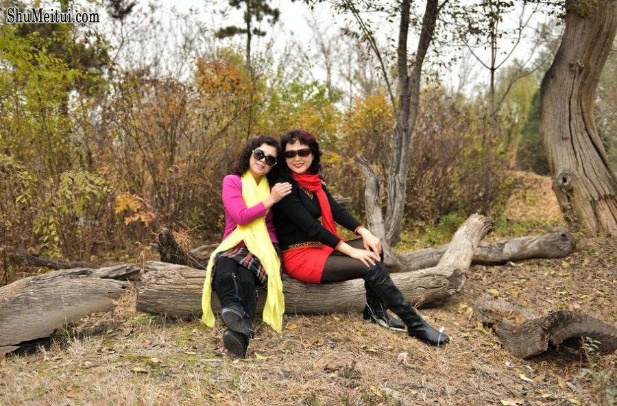 温暖阿姨黑丝袜靴子外拍2[第9张/共34张]