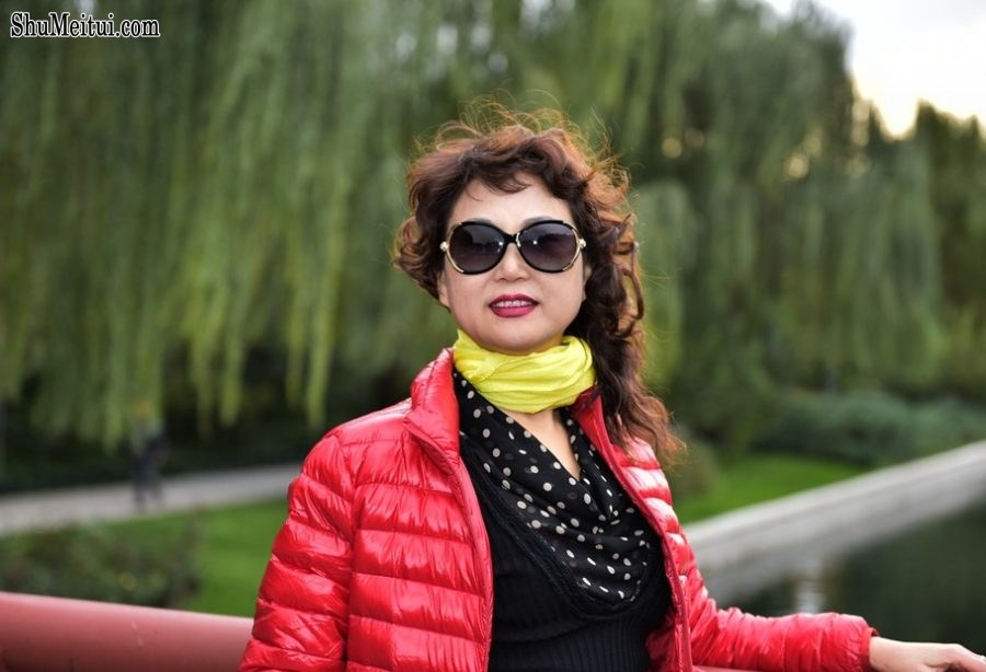 温暖阿姨黑丝袜靴子外拍[第13张/共40张]