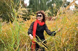 温暖阿姨黑丝袜靴子外拍