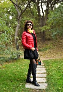 温暖阿姨黑丝袜靴子外拍