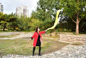 温暖阿姨黑丝袜靴子外拍