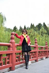 温暖阿姨黑丝袜靴子外拍