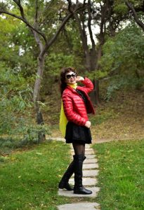 温暖阿姨黑丝袜靴子外拍