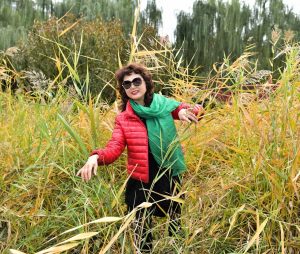 温暖阿姨黑丝袜靴子外拍