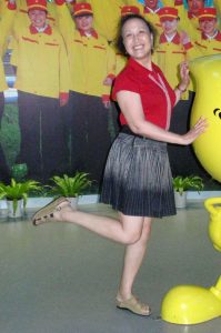 熟女钟姐穿世博会游览