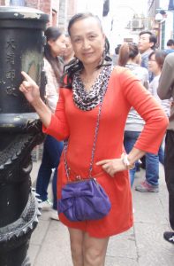 熟女钟姐和另一位姐姐坐船在上海游玩