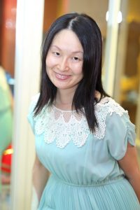 优雅的女人Elin姐大床上秀美足