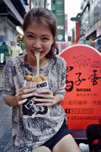 美丽人妻CC姐短裤长靴美腿