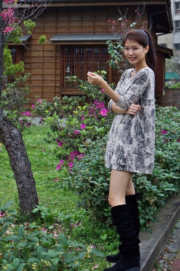 美丽人妻CC姐短裤长靴美腿[第3张/共29张]