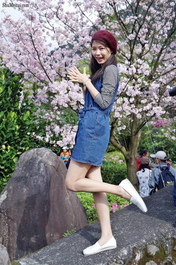 美丽人妻CC姐牛仔短裙光滑白皙美腿[第19张/共37张]