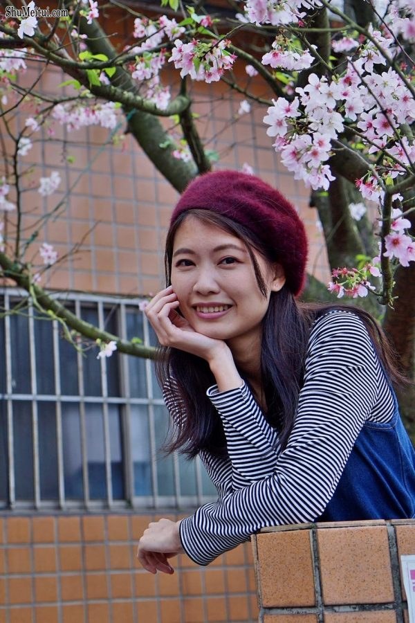 美丽人妻CC姐牛仔短裙光滑白皙美腿[第24张/共37张]