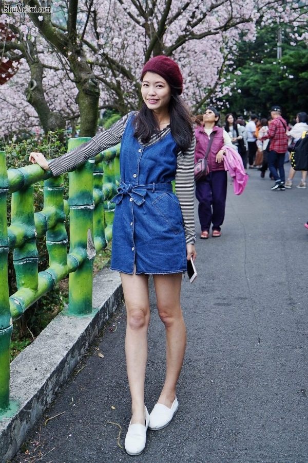 美丽人妻CC姐牛仔短裙光滑白皙美腿[第6张/共37张]