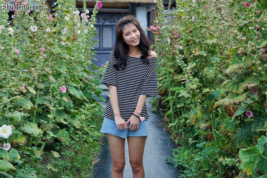 喜欢拍照片的CC姐外出翘二郎腿[第10张/共10张]