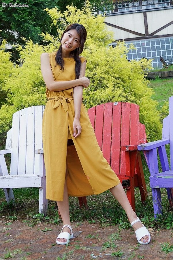 美腿人妻CC姐穿长裙不时把腿漏出来拍摄[第10张/共66张]