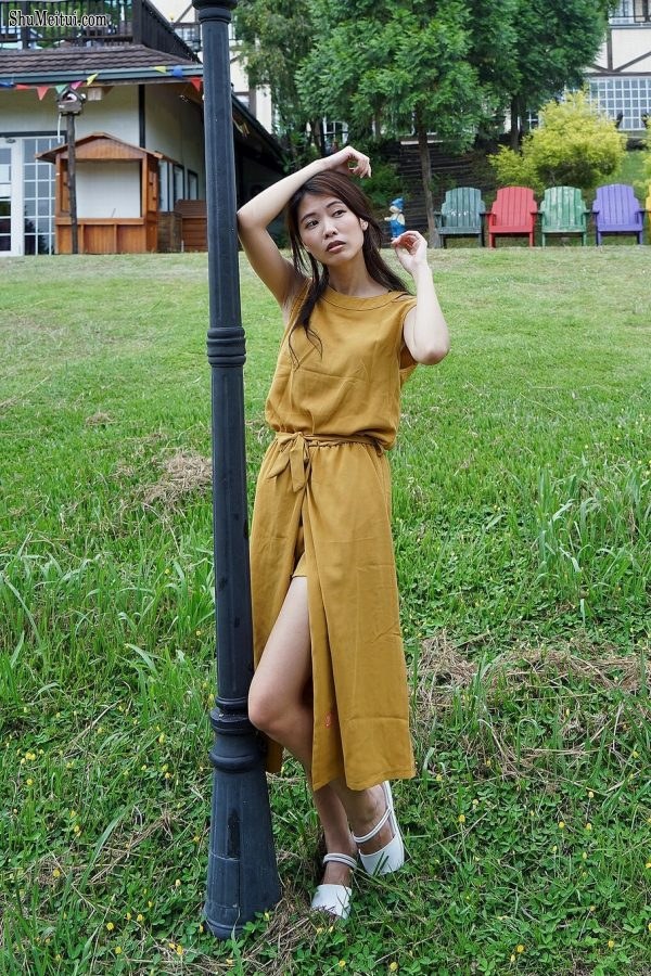 美腿人妻CC姐穿长裙不时把腿漏出来拍摄[第22张/共66张]