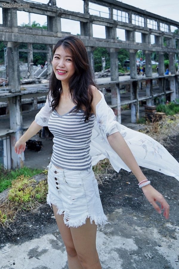 美腿人妻CC姐废旧厂房拍摄短裤腿部线条十分优美[第39张/共67张]