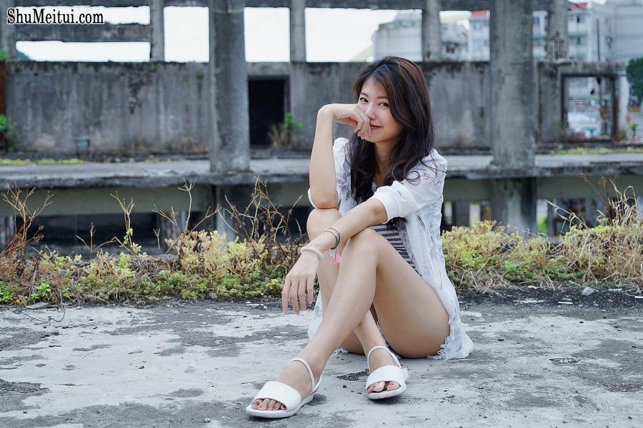 美腿人妻CC姐废旧厂房拍摄短裤腿部线条十分优美[第46张/共67张]