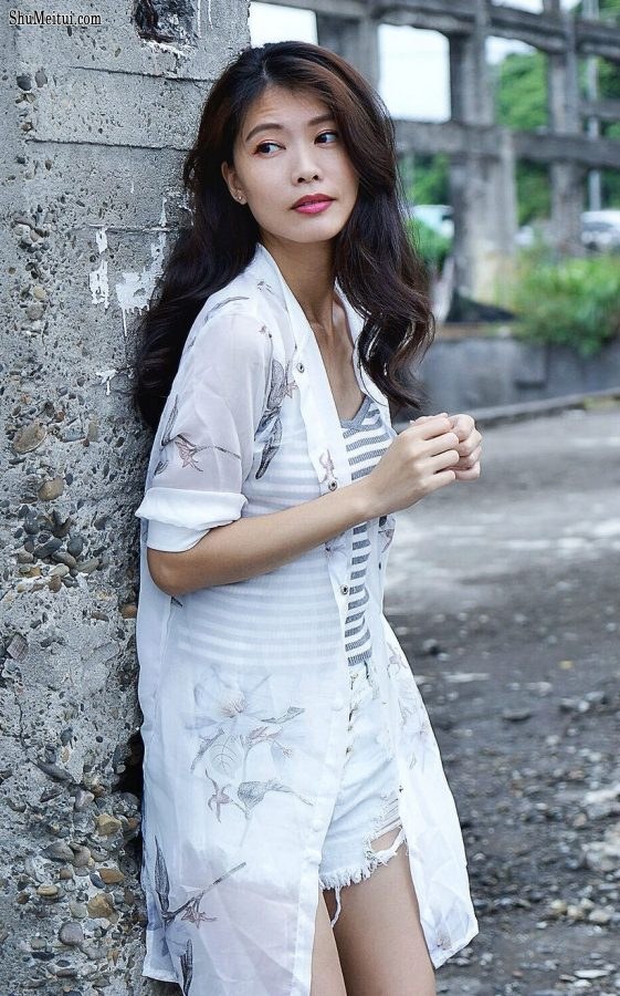 美腿人妻CC姐废旧厂房拍摄短裤腿部线条十分优美[第58张/共67张]