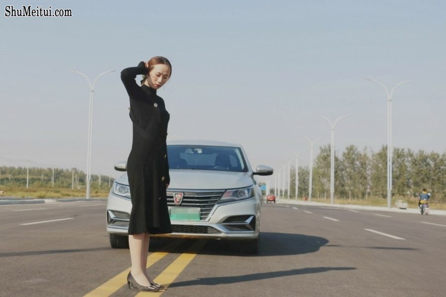 媳妇车模之丝袜高跟嫂子有气质[第14张/共15张]