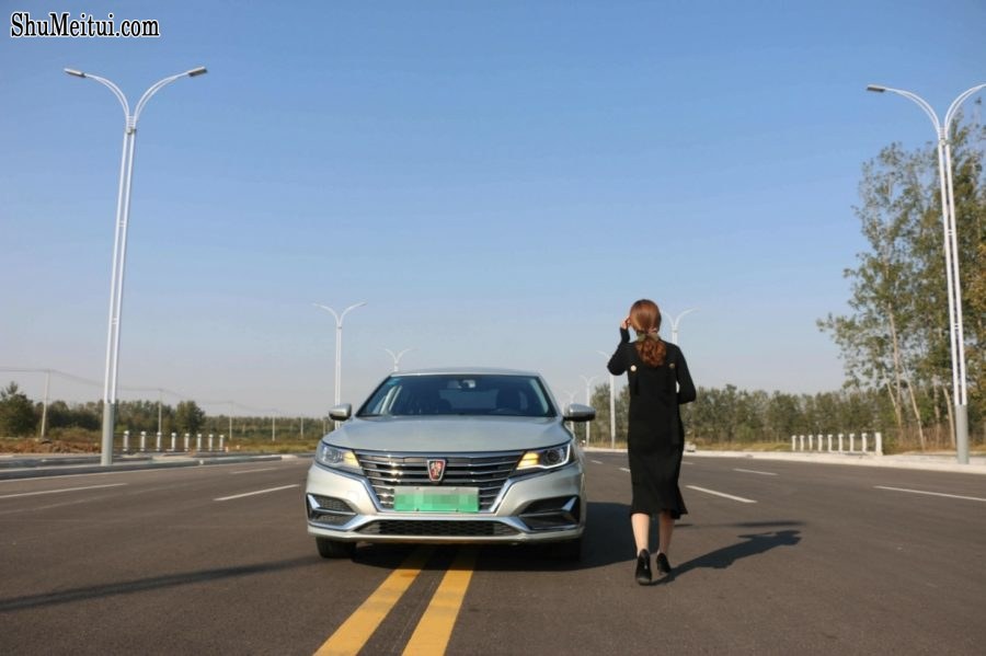 媳妇车模之丝袜高跟嫂子有气质[第8张/共15张]