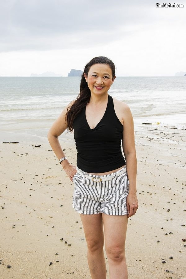 气质熟女莎莎姐低胸短裤露大腿诱惑[第14张/共17张]