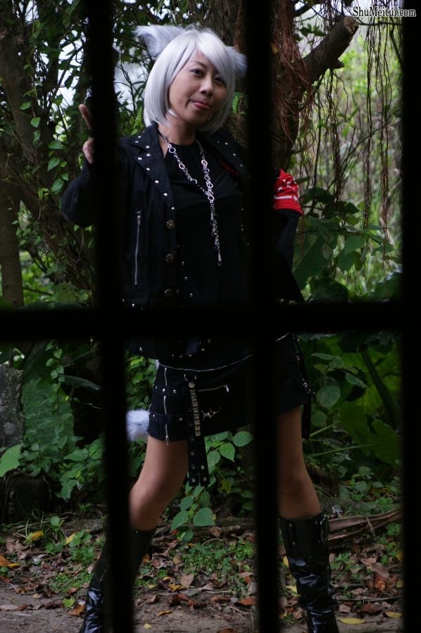 带假发的人妻穿靴子丝袜外出拍照[第15张/共31张]