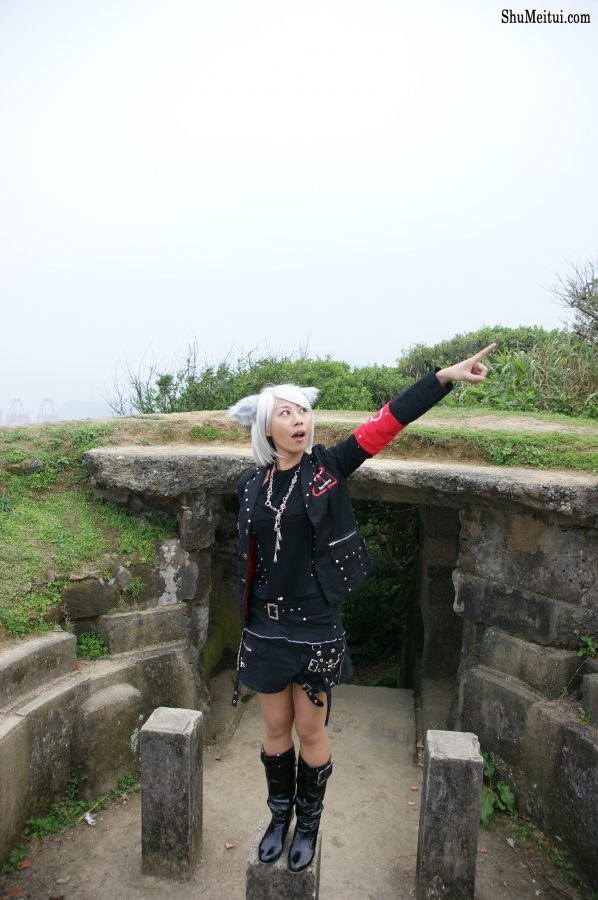 带假发的人妻穿靴子丝袜外出拍照[第7张/共31张]