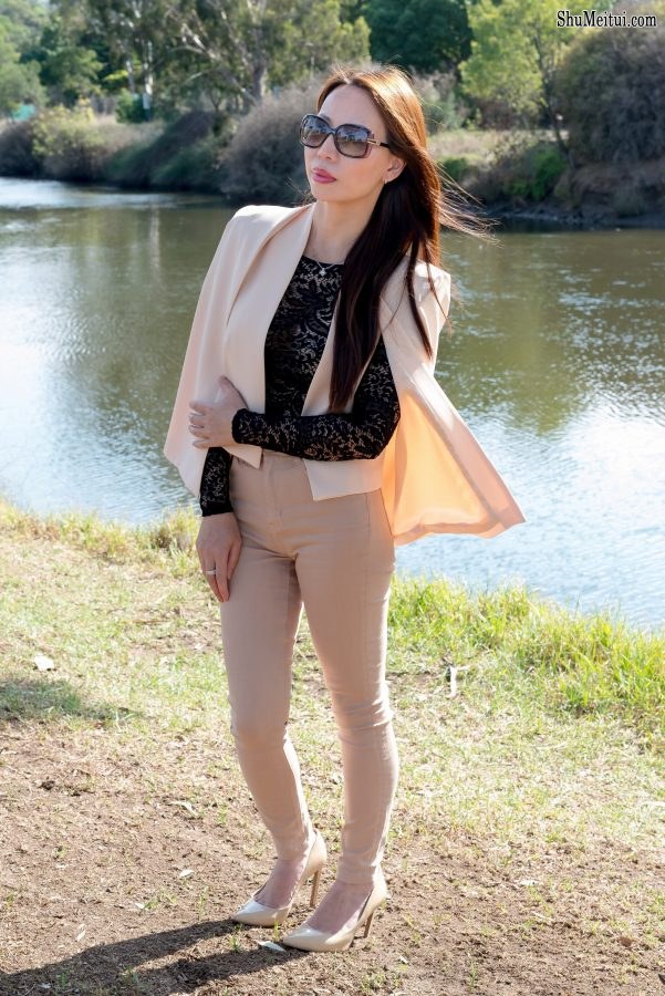 熟女姐妹花又穿高跟出来感觉穿裤子的姐姐气质更好一些[第24张/共33张]