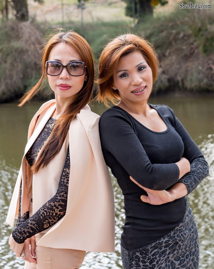 熟女姐妹花又穿高跟出来感觉穿裤子的姐姐气质更好一些[第26张/共33张]