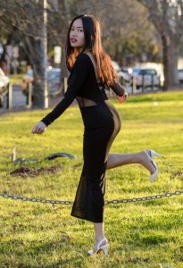 熟女摩卡美腿好身材曲线优美