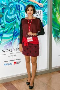 美丽又有气质的小姐姐喜欢露修长美腿