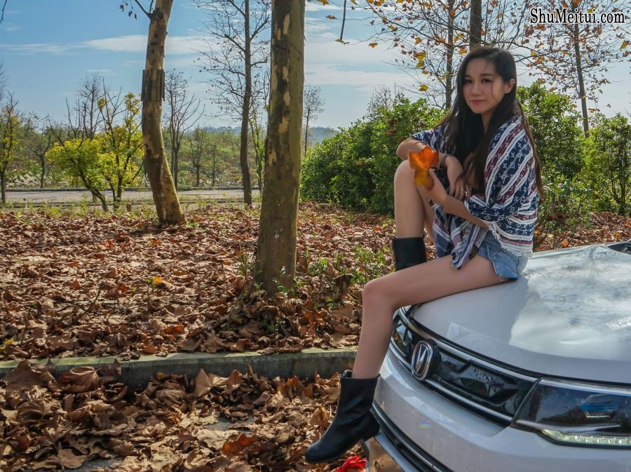 这位小姐姐你还能穿的更骚不[第24张/共33张]