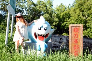 黄发成熟美妇人长腿外拍裙子太短透视装更诱惑