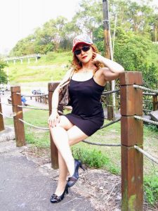 气质美姐环游台湾牛仔裤和短裙都很漂亮