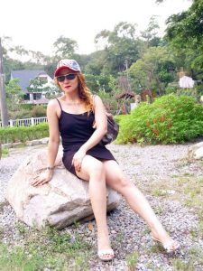 气质美姐环游台湾牛仔裤和短裙都很漂亮