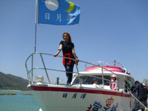 气质美姐环游台湾牛仔裤和短裙都很漂亮