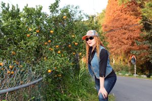 熟女宝岛甜甜秋日外拍景色醉人