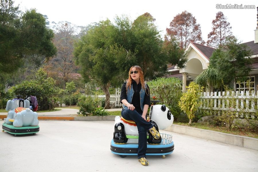 熟女宝岛甜甜秋日外拍景色醉人[第35张/共45张]