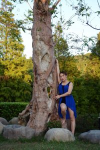 有一双漂亮大白腿的熟女宝岛甜甜