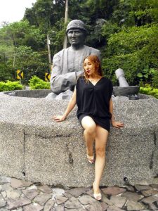 成熟魅力的甜甜姐美腿外拍